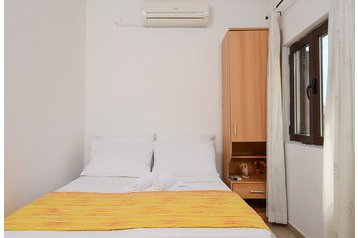 Chorwacja Privát Sveti Filip i Jakov, Wewnątrz